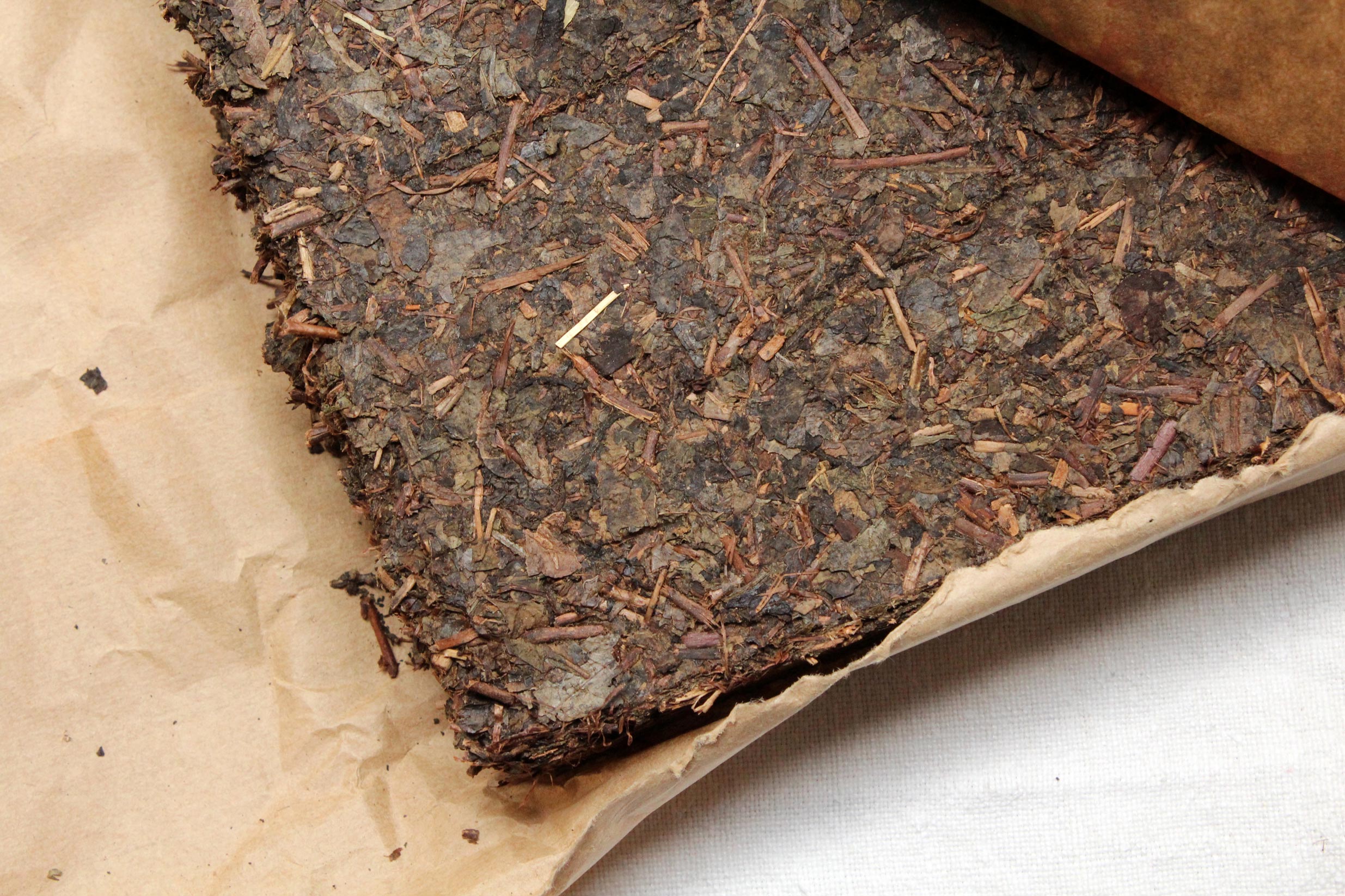 2006 Anhua Fuzhuan dark tea